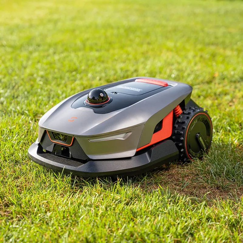 Inteligentny robot koszący Cedrus Sunseeker Elite X4 bez przewodu ograniczającego Inteligentny robot koszący Cedrus Sunseeker Elite X4 bez przewodu ograniczającego